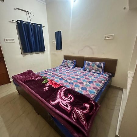 Khatu Shyam Guest House Ayodhya المظهر الخارجي الصورة