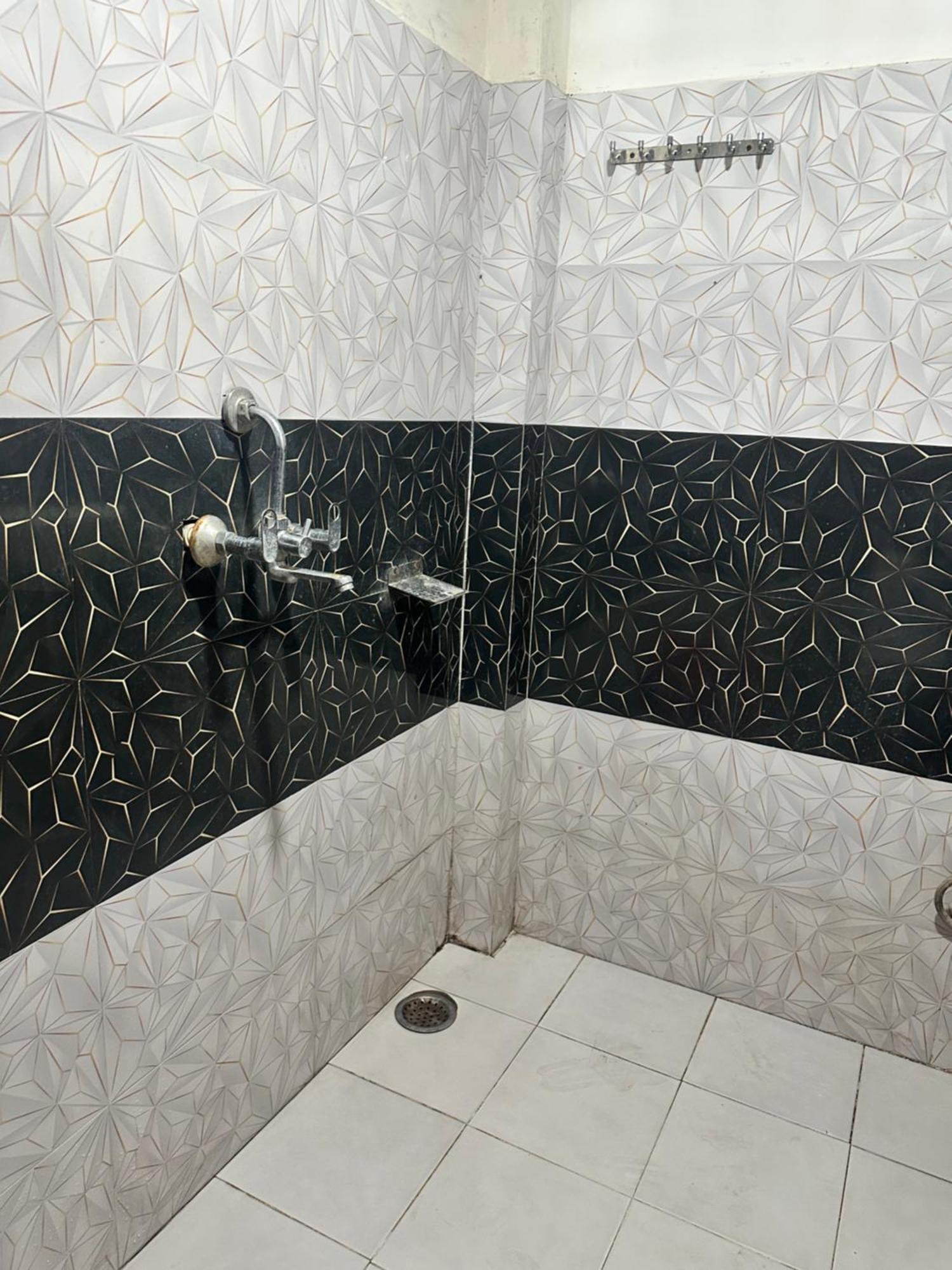 Khatu Shyam Guest House Ayodhya المظهر الخارجي الصورة