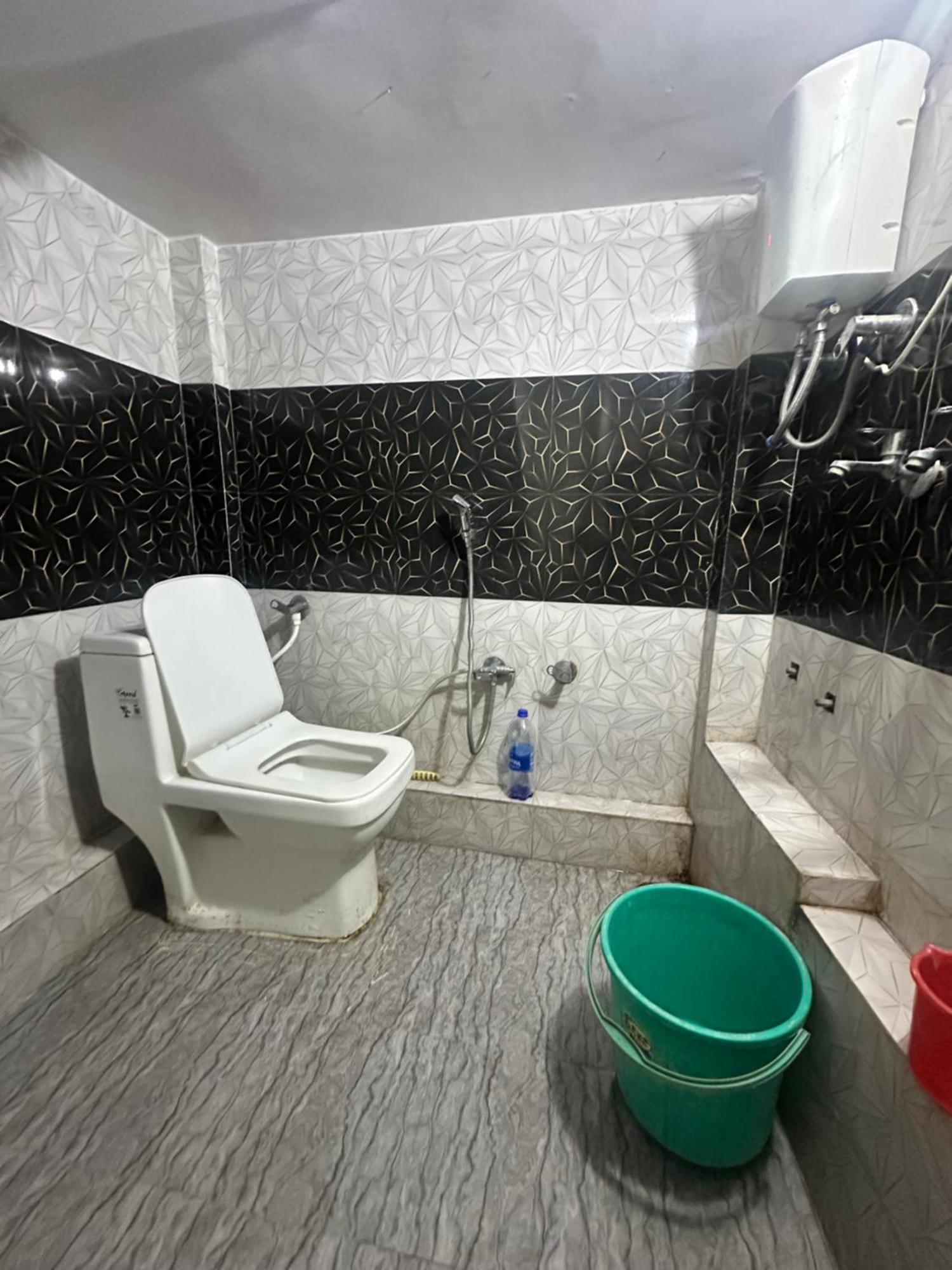 Khatu Shyam Guest House Ayodhya المظهر الخارجي الصورة