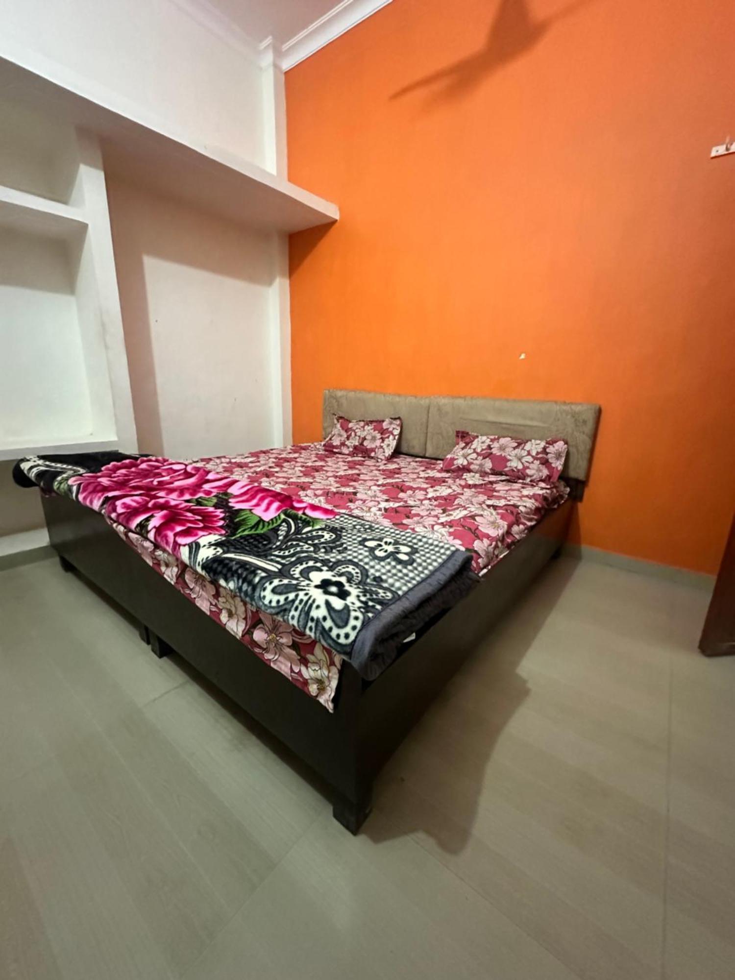 Khatu Shyam Guest House Ayodhya المظهر الخارجي الصورة