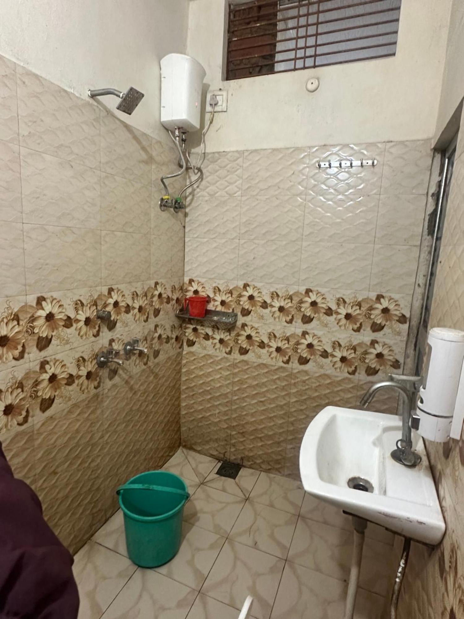 Khatu Shyam Guest House Ayodhya المظهر الخارجي الصورة